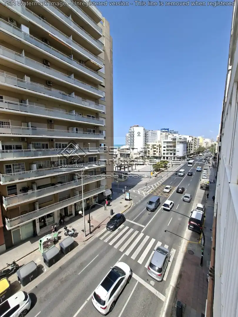 Vista exterior de Piso en venta en Cádiz con Terraza