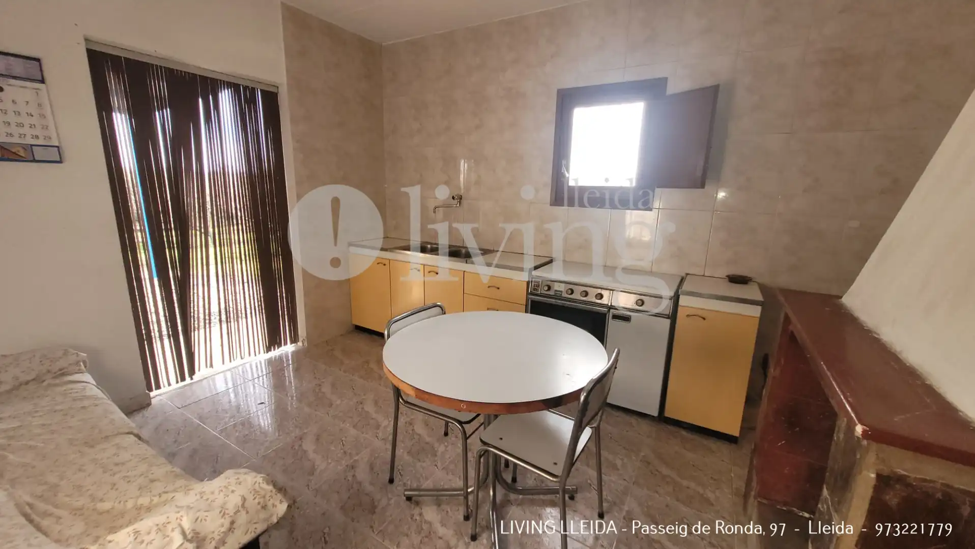 Cocina de Finca rústica en venta en Fraga con Jardín privado, Trastero y Amueblado