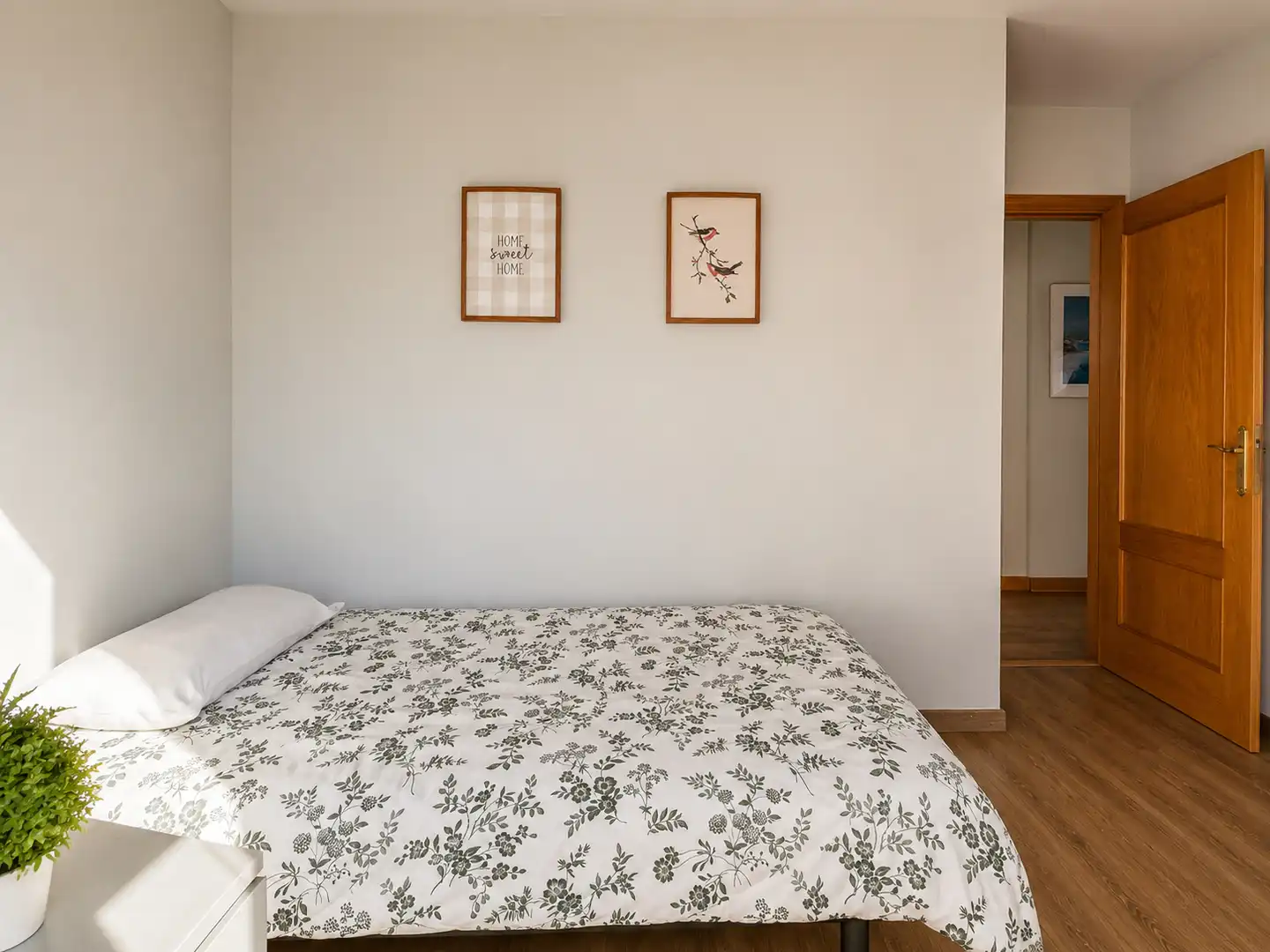 Bedroom of Attic for rent in Marbella  with Air Conditioner, Furnished and Pets allowed
