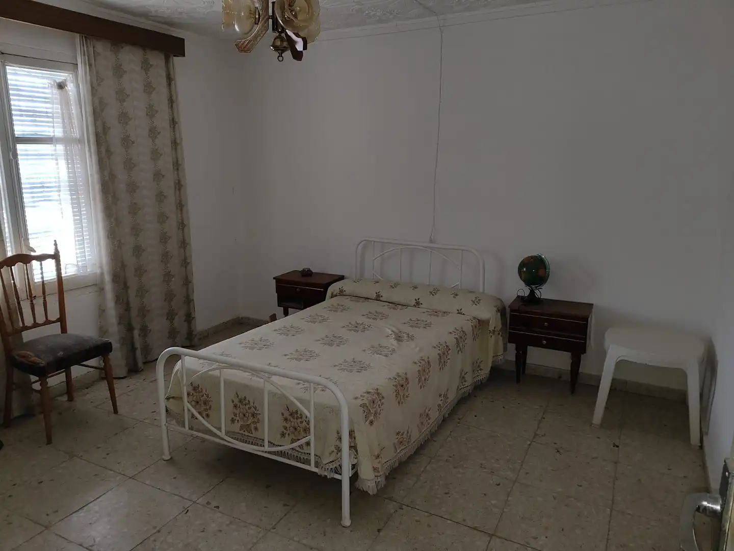 Dormitori de Casa o xalet en venda en Corral de Almaguer amb Calefacció, Jardí privat i Parquet