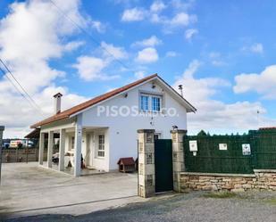 Vista exterior de Casa o xalet en venda en Aranga amb Calefacció, Terrassa i Traster