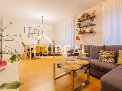 Living room of Flat for sale in  Madrid Capital  with Air Conditioner