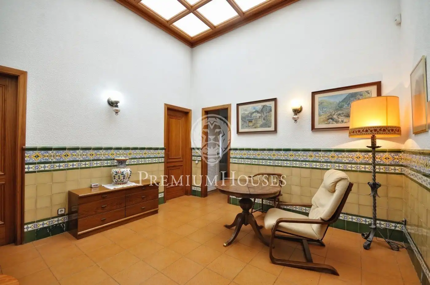 Houses for sale in Tiana