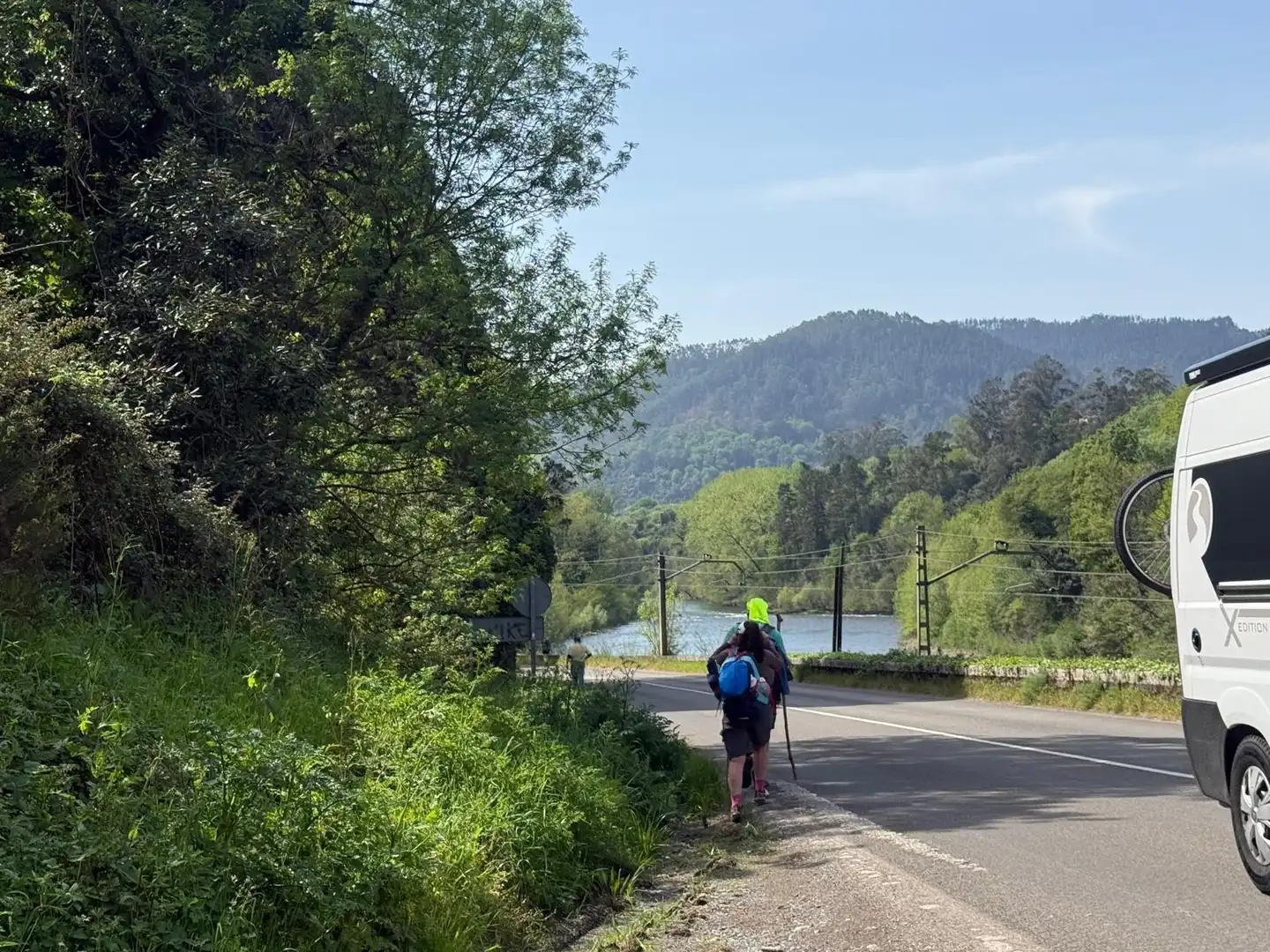Vista exterior de Casa adosada en venda en Grado amb Traster
