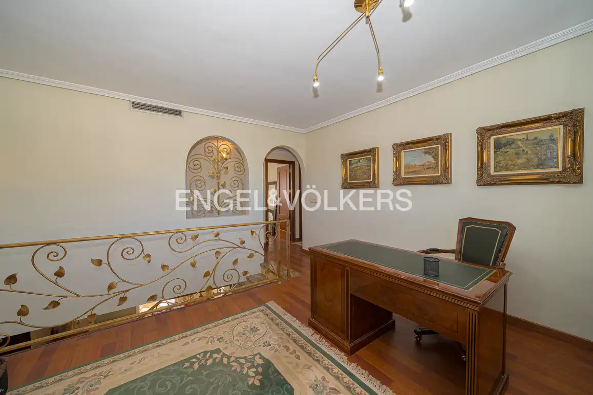 Casa o xalet en venda en La Nucia amb Aire condicionat, Jardí privat i Piscina
