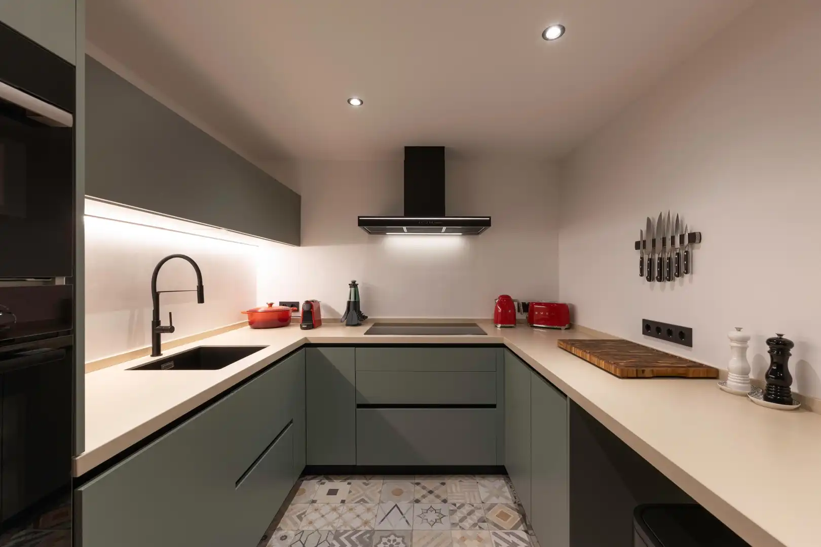 Cocina de Planta baja de alquiler en Ordino con Calefacción, Terraza y Trastero
