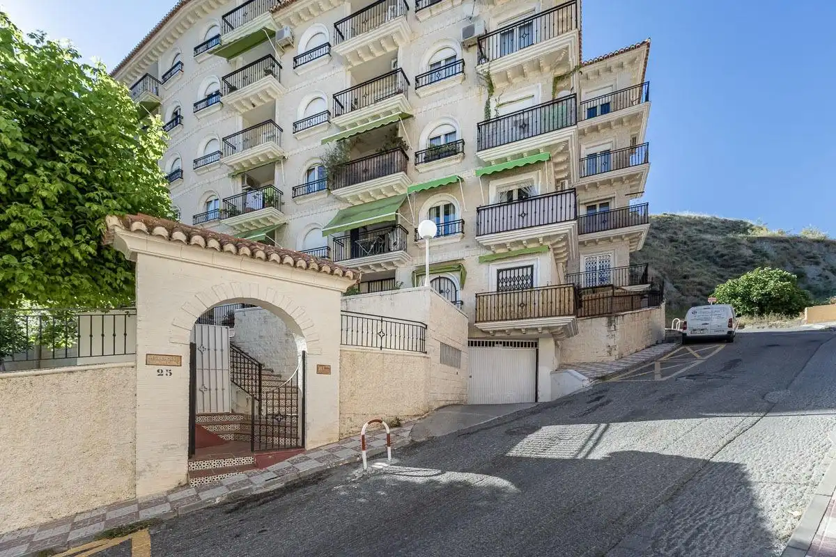 Pis amb piscina en venda a Calle de María Uceda Díaz, imagen 34