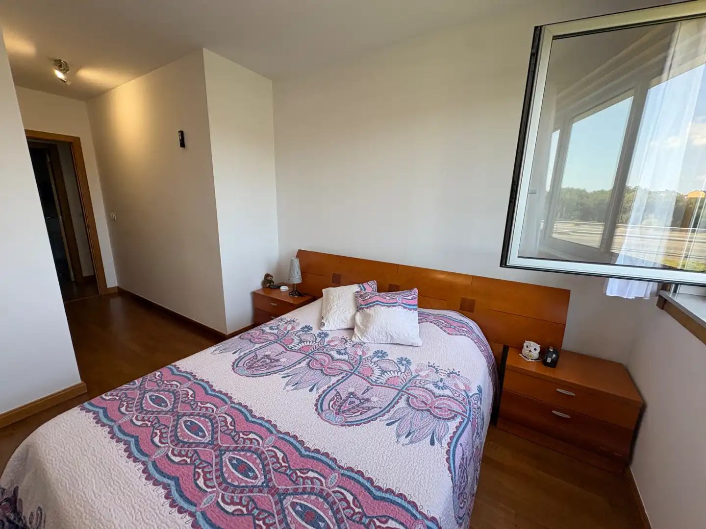 Habitación de Piso en venta en Narón con Calefacción, Trastero y Amueblado