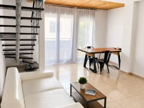 Duplex for sale in Carrer del Mig 3, imagen 2