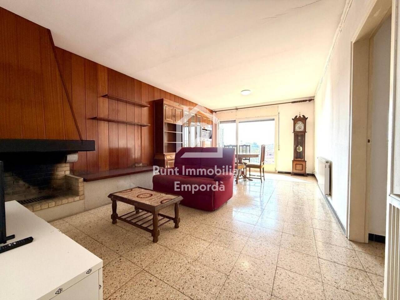 Living room of Attic for sale in Figueres  with Heating, Terrace and Storage room