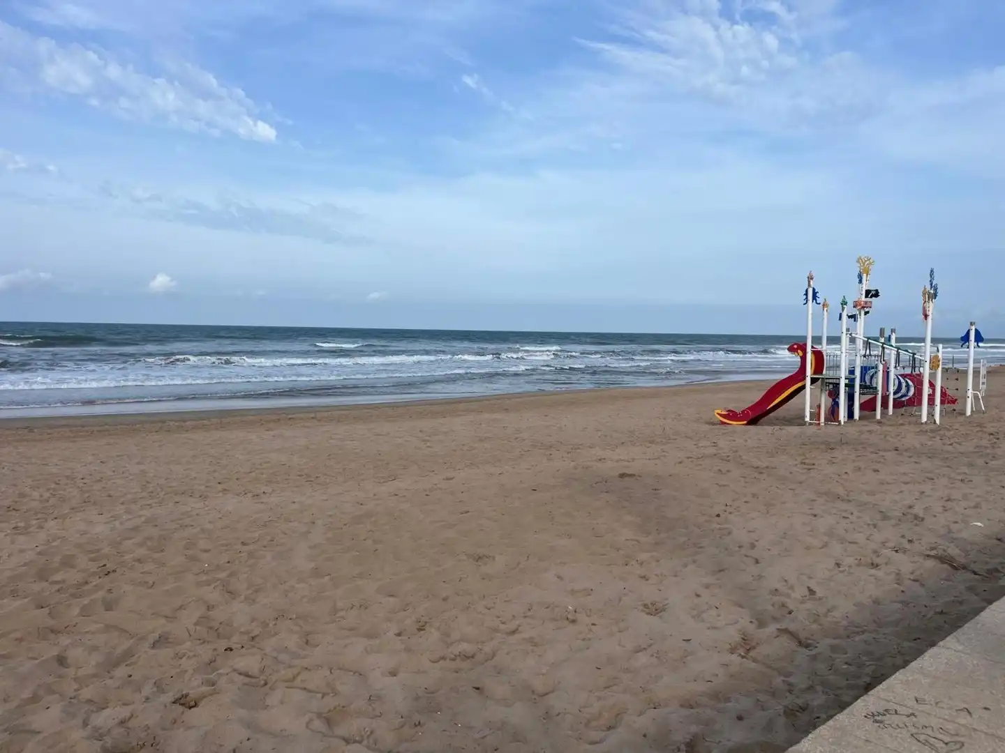 Exterior view of Flat for sale in Miramar  with Air Conditioner, Heating and Terrace
