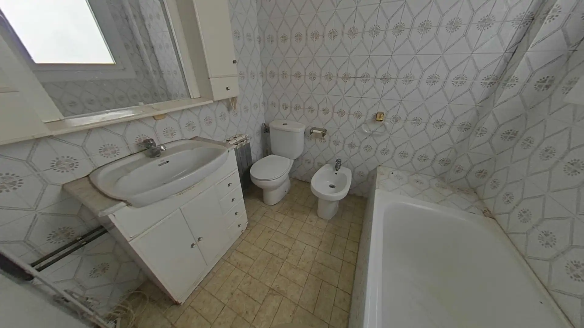 Bathroom of Attic for sale in Berga  with Terrace