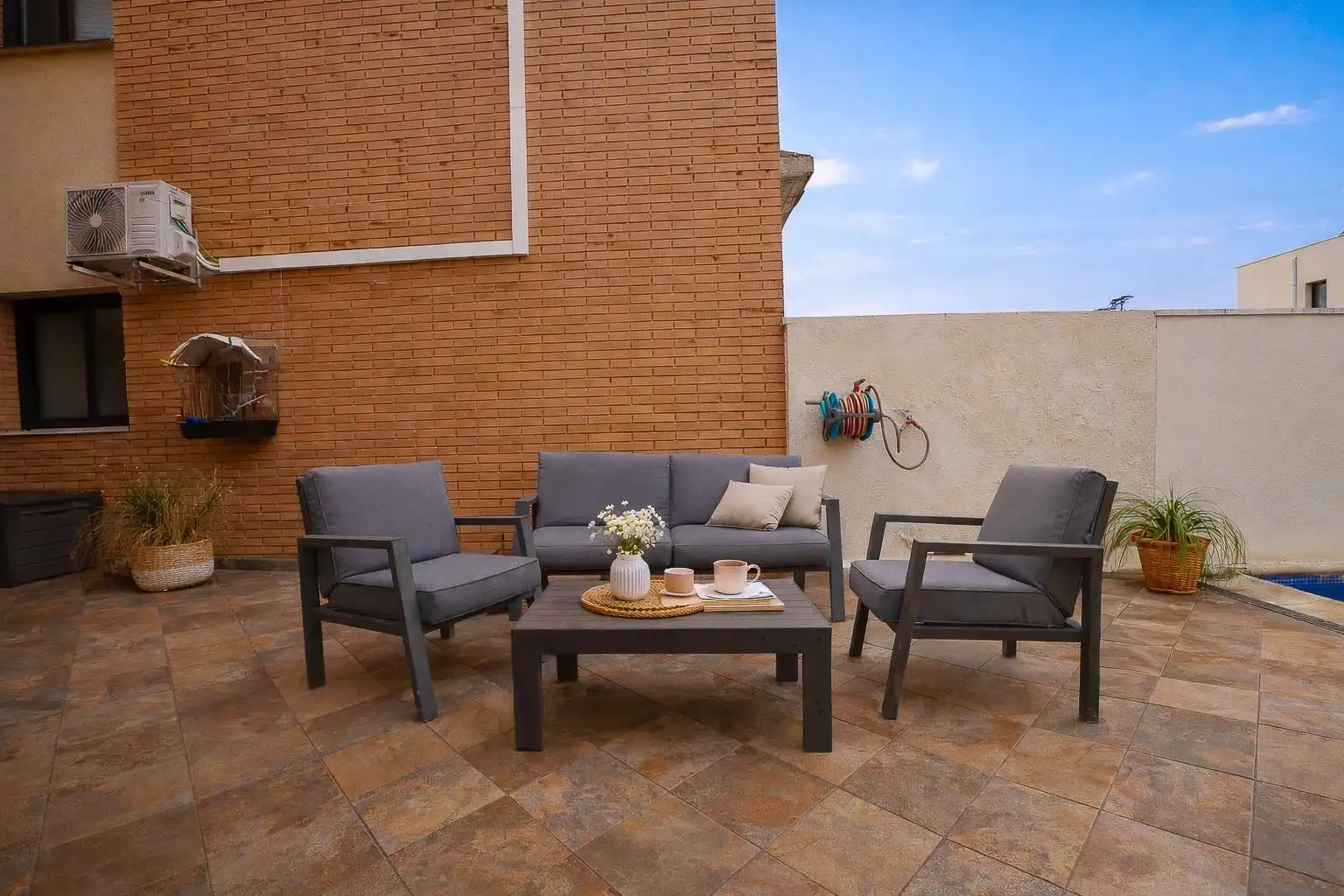 Terraza de Casa adosada en venta en Vilallonga del Camp con Aire acondicionado, Calefacción y Jardín privado