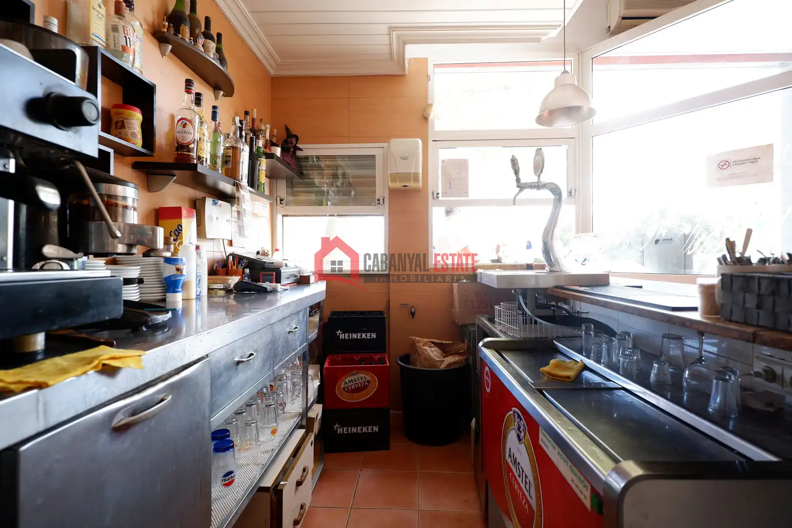 Local en venta en Valencia con Aire acondicionado y Amueblado