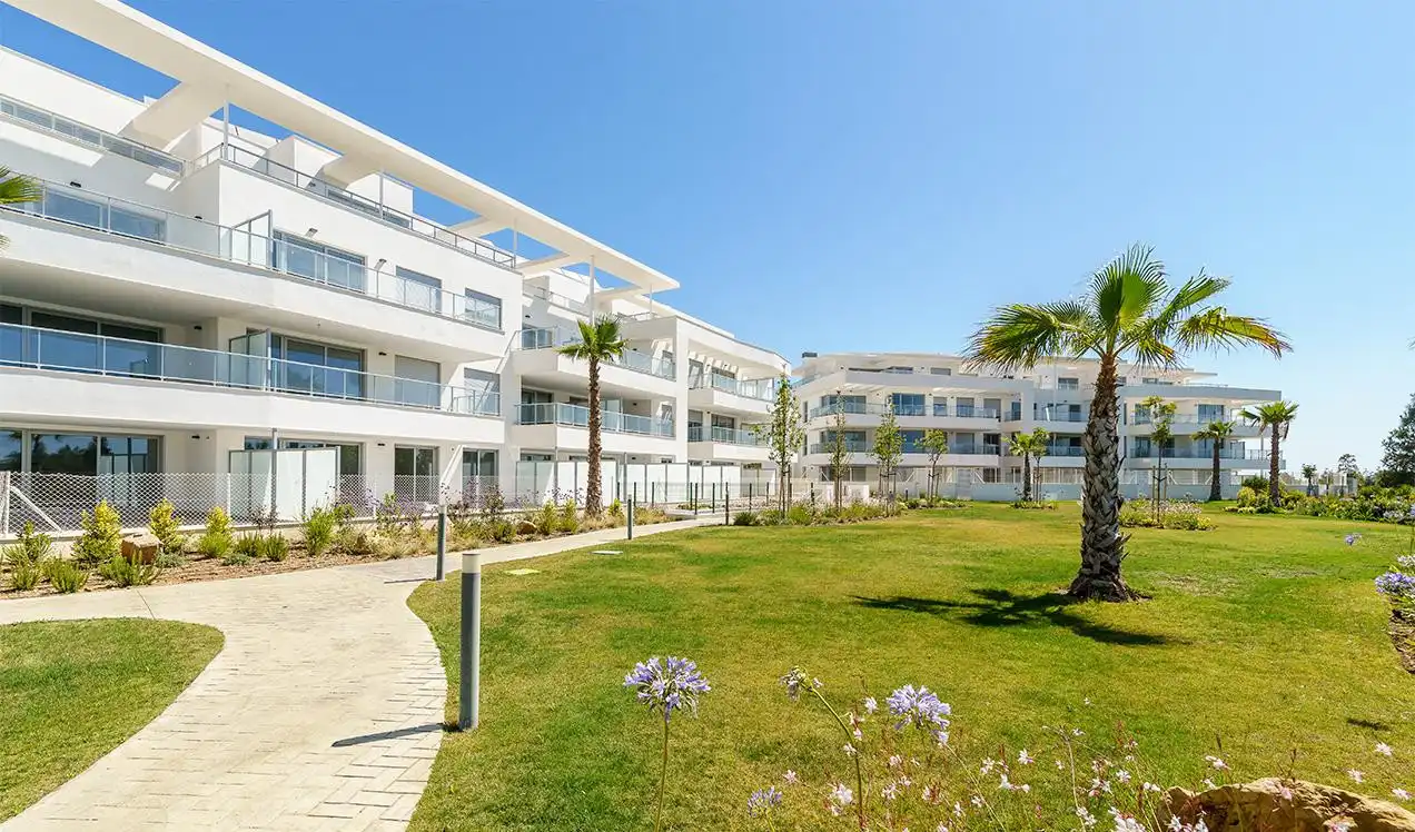 Ático con piscina en venta en El Faro de Calaburra - Chaparral, imagen 8