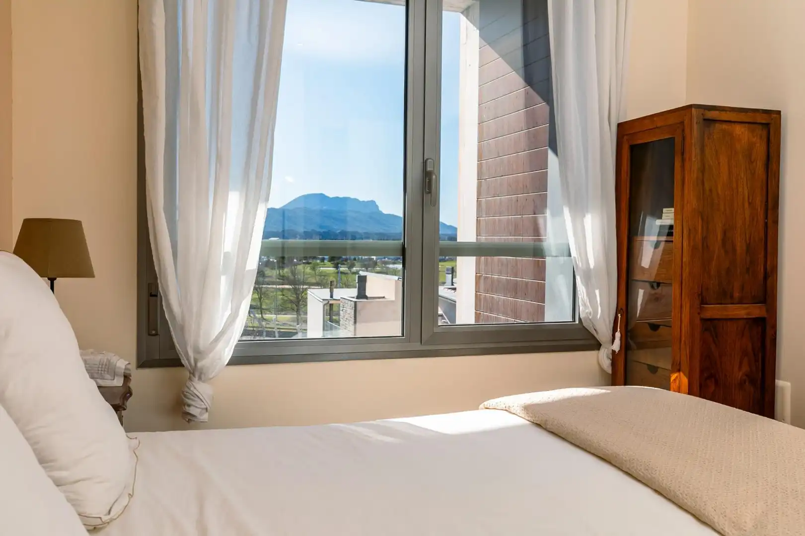Habitación de Dúplex en venta en Sabiñánigo con Calefacción, Terraza y Trastero