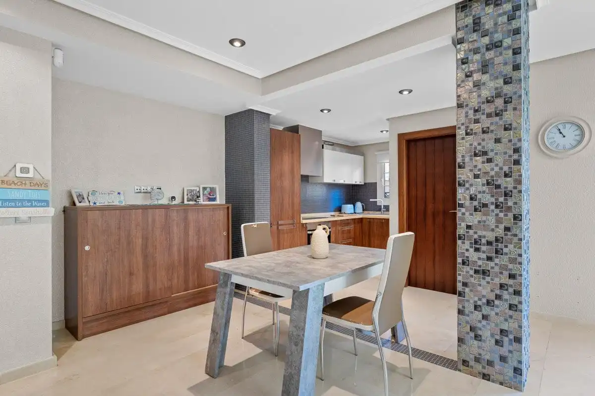 Cuina de Apartament en venda en Orihuela amb Aire condicionat, Jardí privat i Terrassa