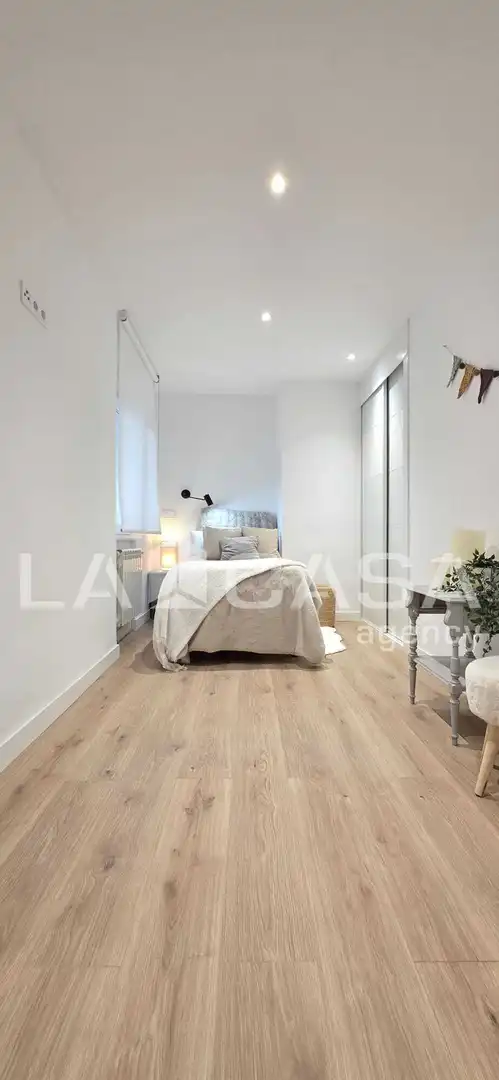 Habitación de Piso en venta en Valladolid con Calefacción y Balcón