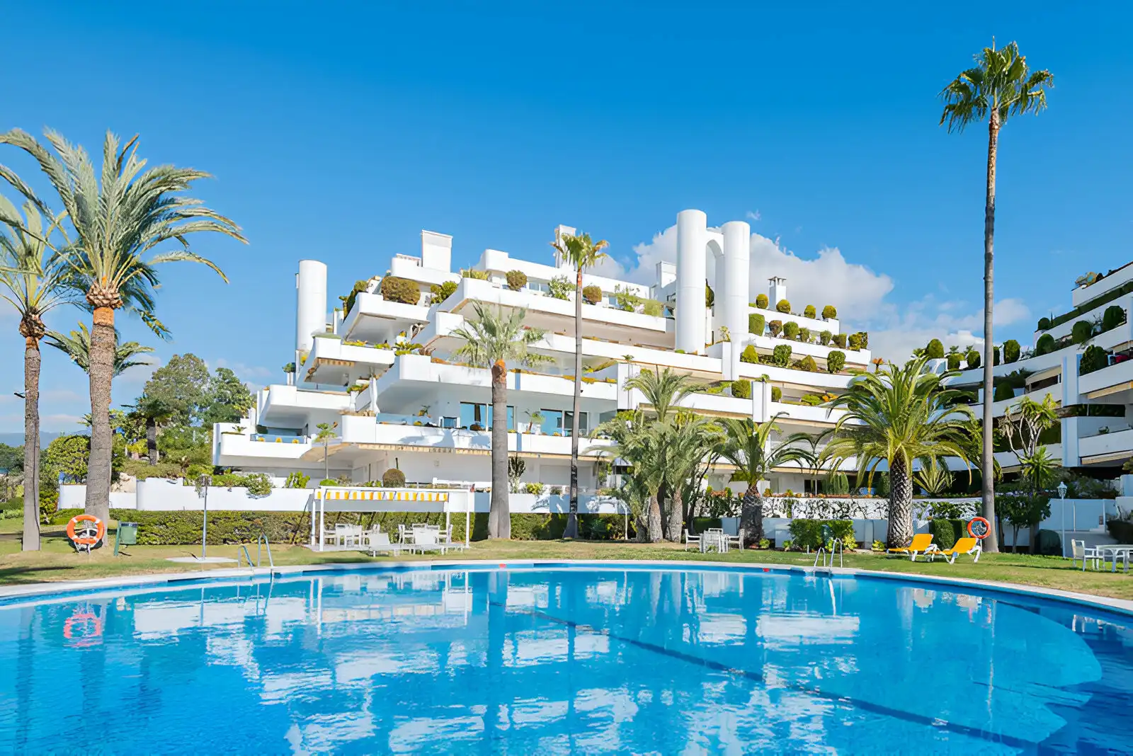 Apartament amb piscina en venda a Milla de Oro