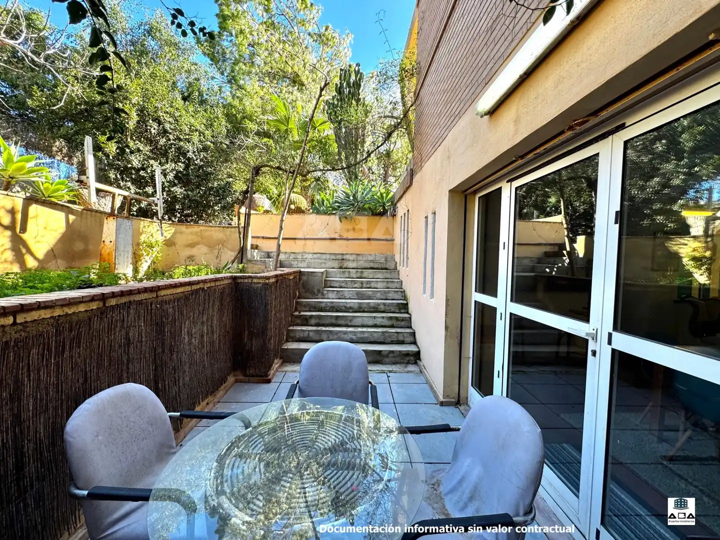 Terrassa de Casa o xalet en venda en Alicante / Alacant amb Calefacció, Jardí privat i Terrassa