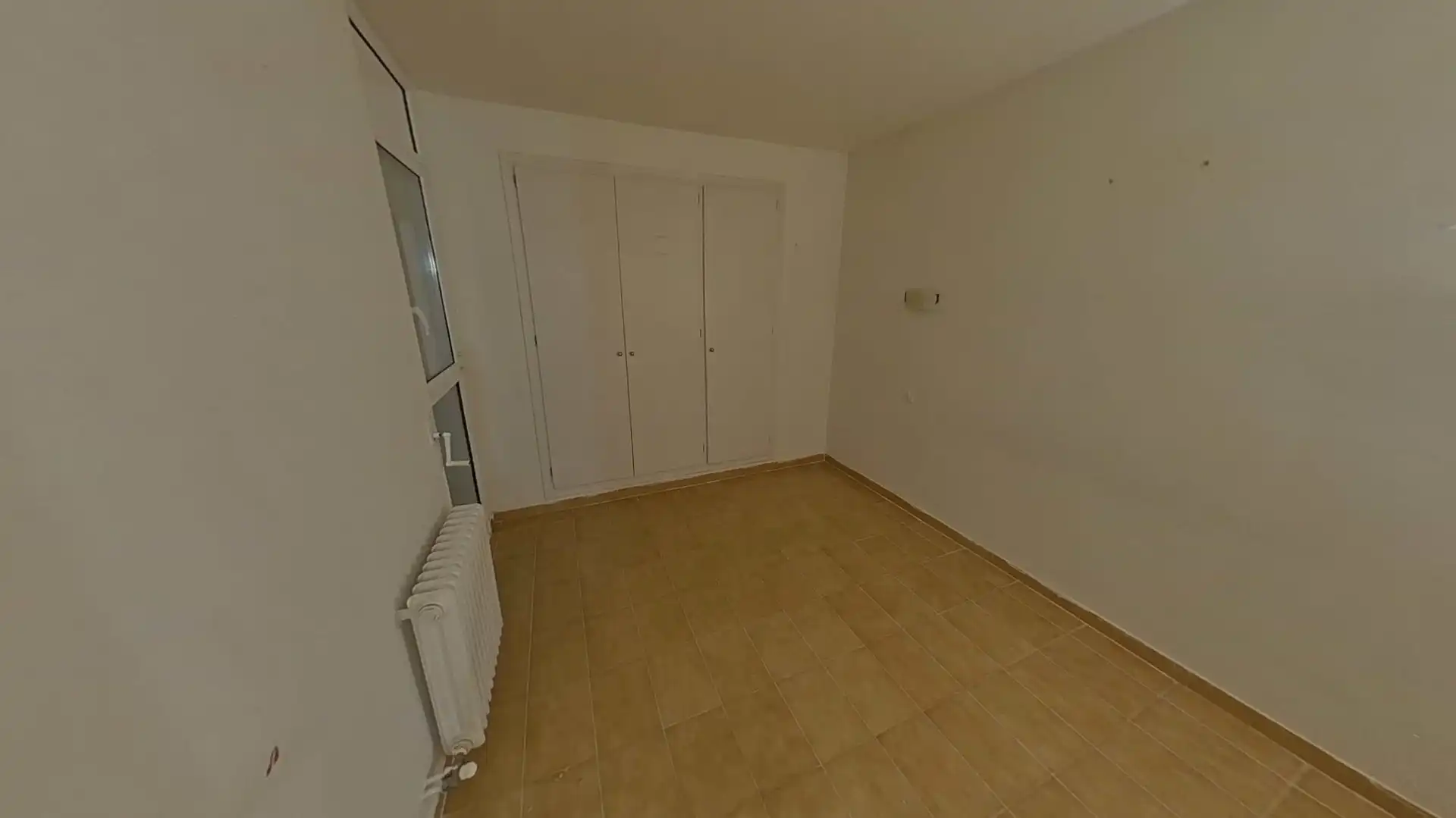 Schlafzimmer von Wohnungen zum Verkauf in Figueres mit Balkon