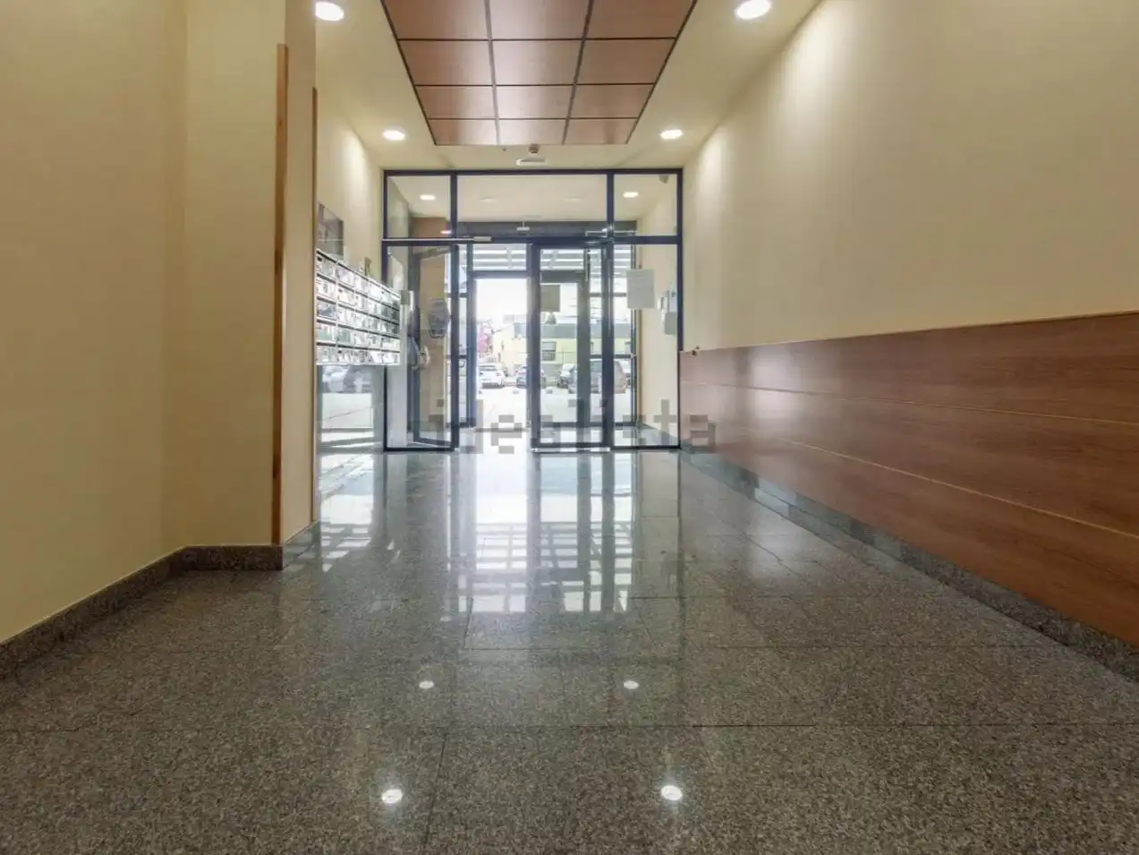 Office for sale in Alcalá de Henares  with Air Conditioner, Heating and Furnished