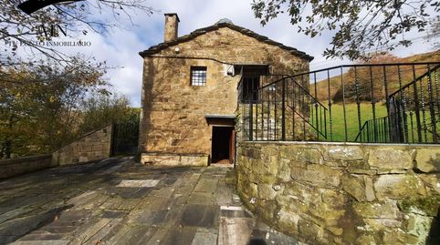 VENTA DE DOS CABAÑAS RURALES REHABILITADAS EN EL VALLE DE LUENA
