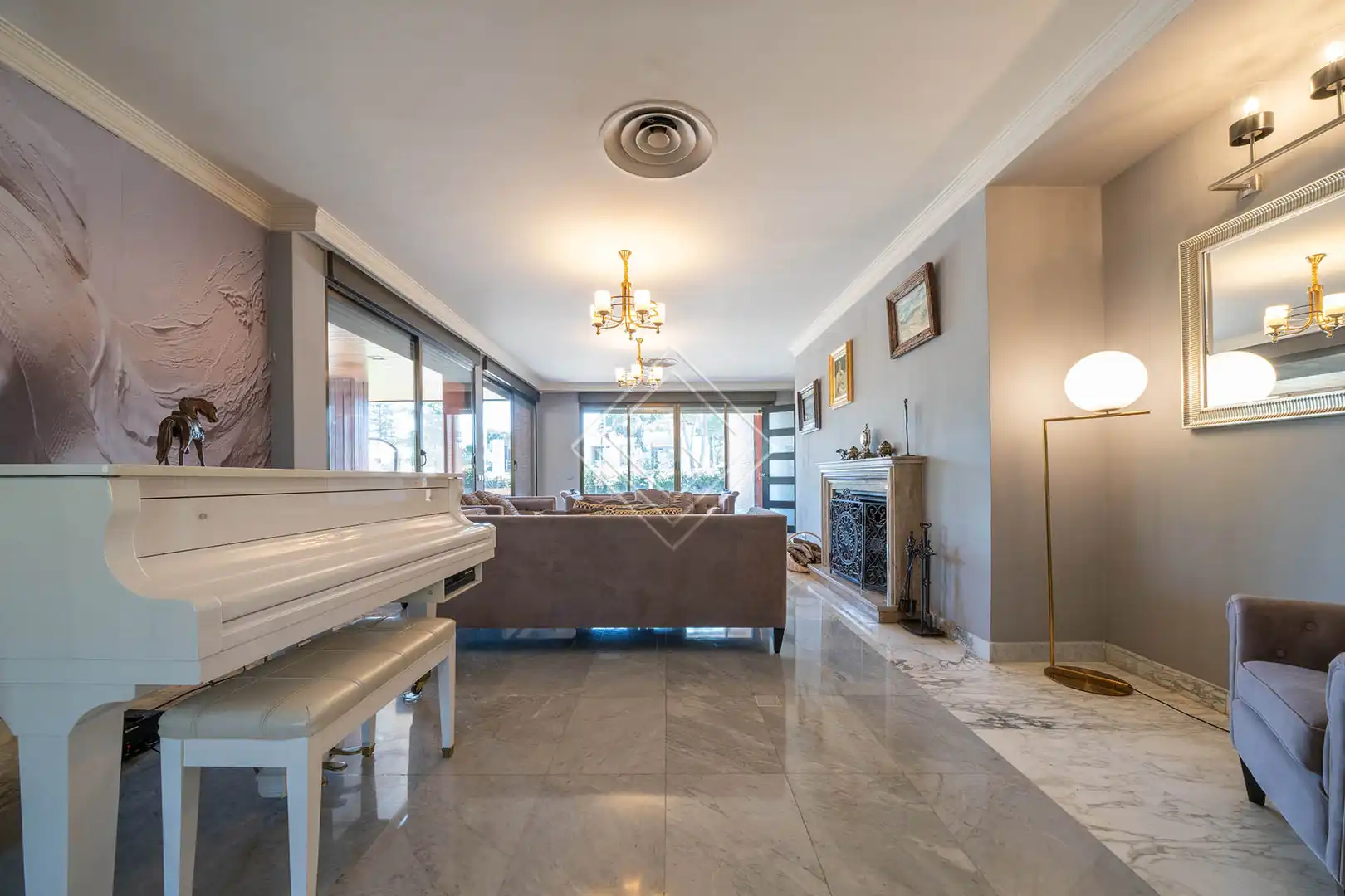 Sala de estar de Casa o chalet en venta en Madrid con Aire acondicionado, Calefacción y Jardín privado