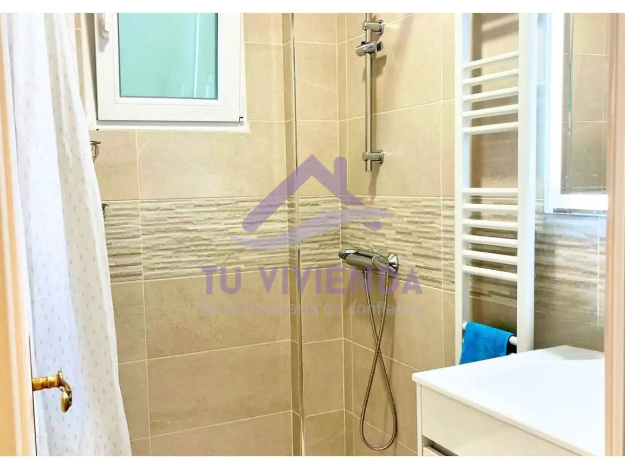Bathroom of Flat for rent in Valladolid  with Heating