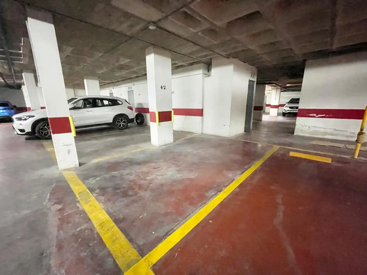 Parking de Apartamento de alquiler en Guardamar del Segura con Amueblado, Lavadora y Microondas