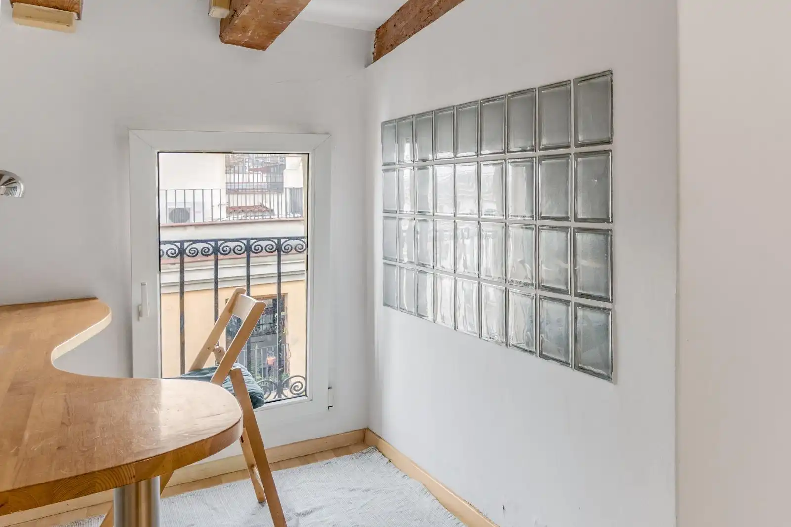 Study for sale in Barcelona, Barcelona