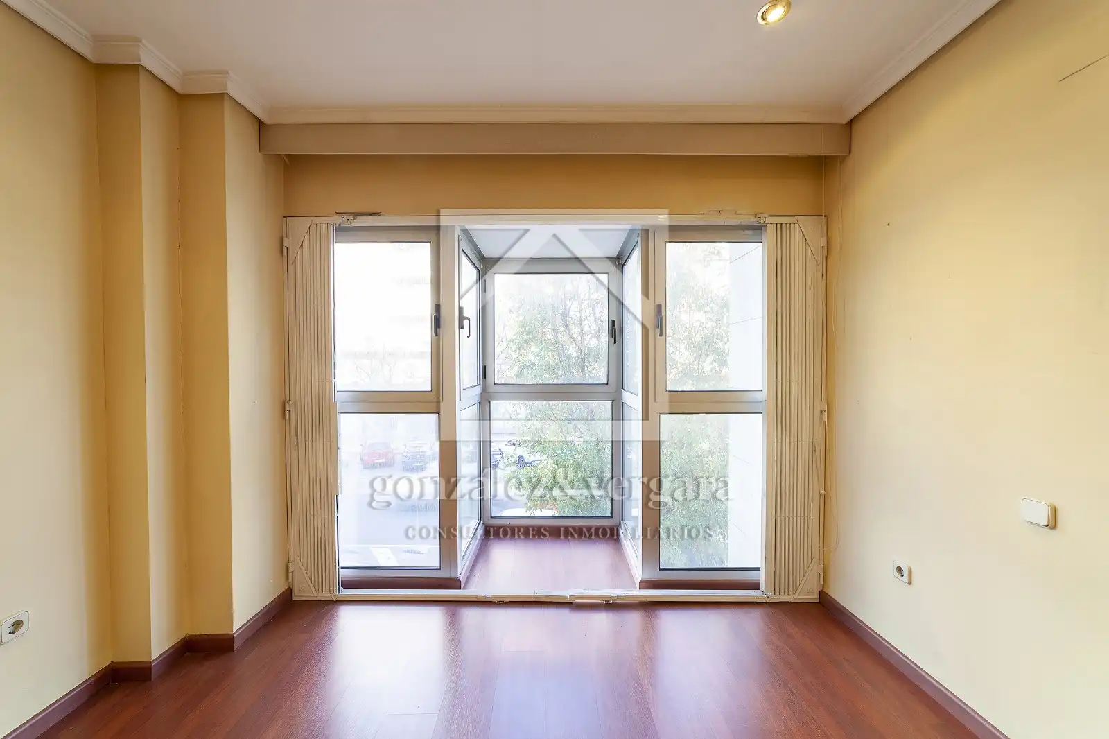Piso en venta en Valencia con Aire acondicionado, Calefacción y Terraza