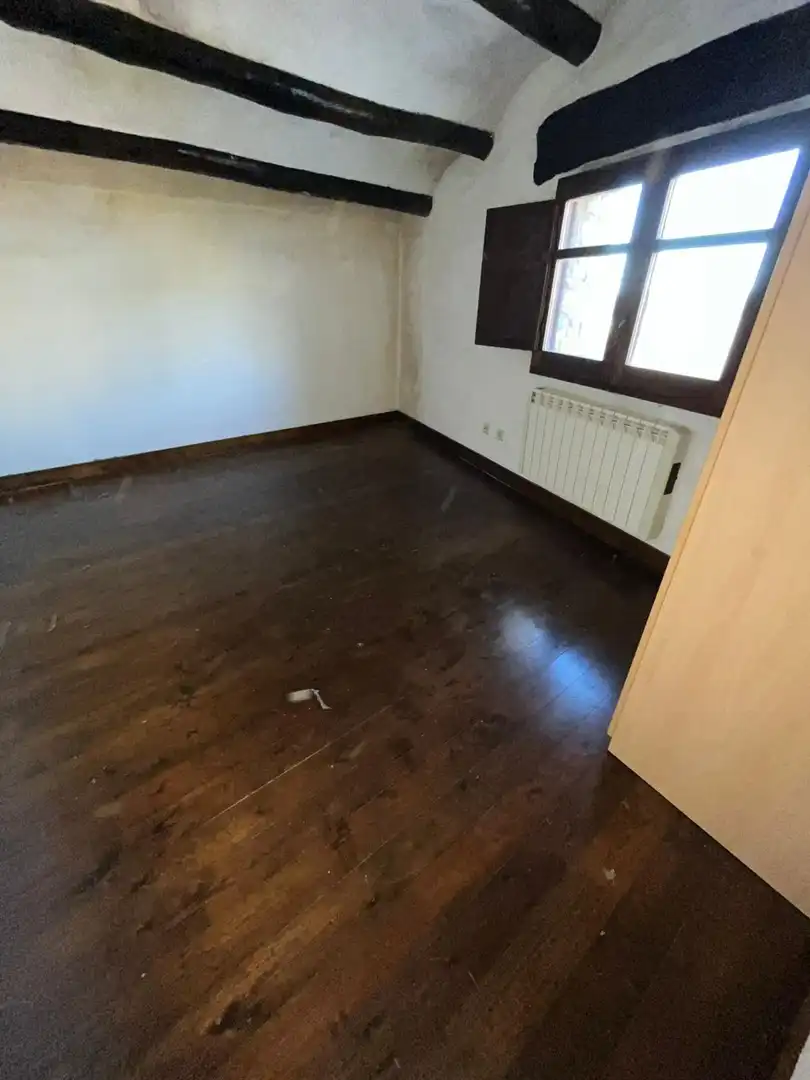 Finca rústica en venta en Sant Guim de Freixenet con Calefacción, Horno y TV