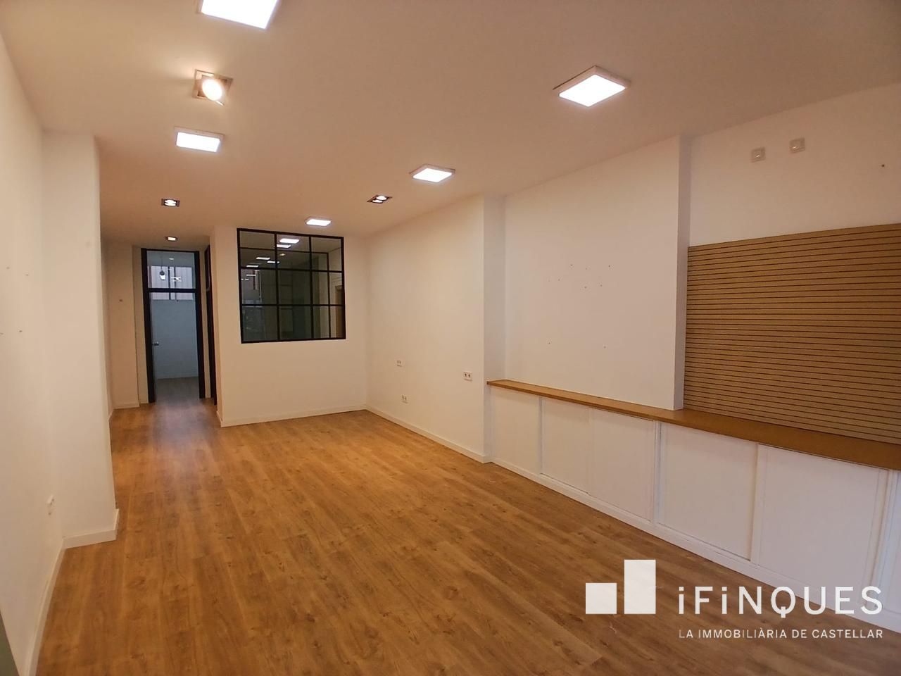 Premises to rent in Castellar del Vallès  with Air Conditioner