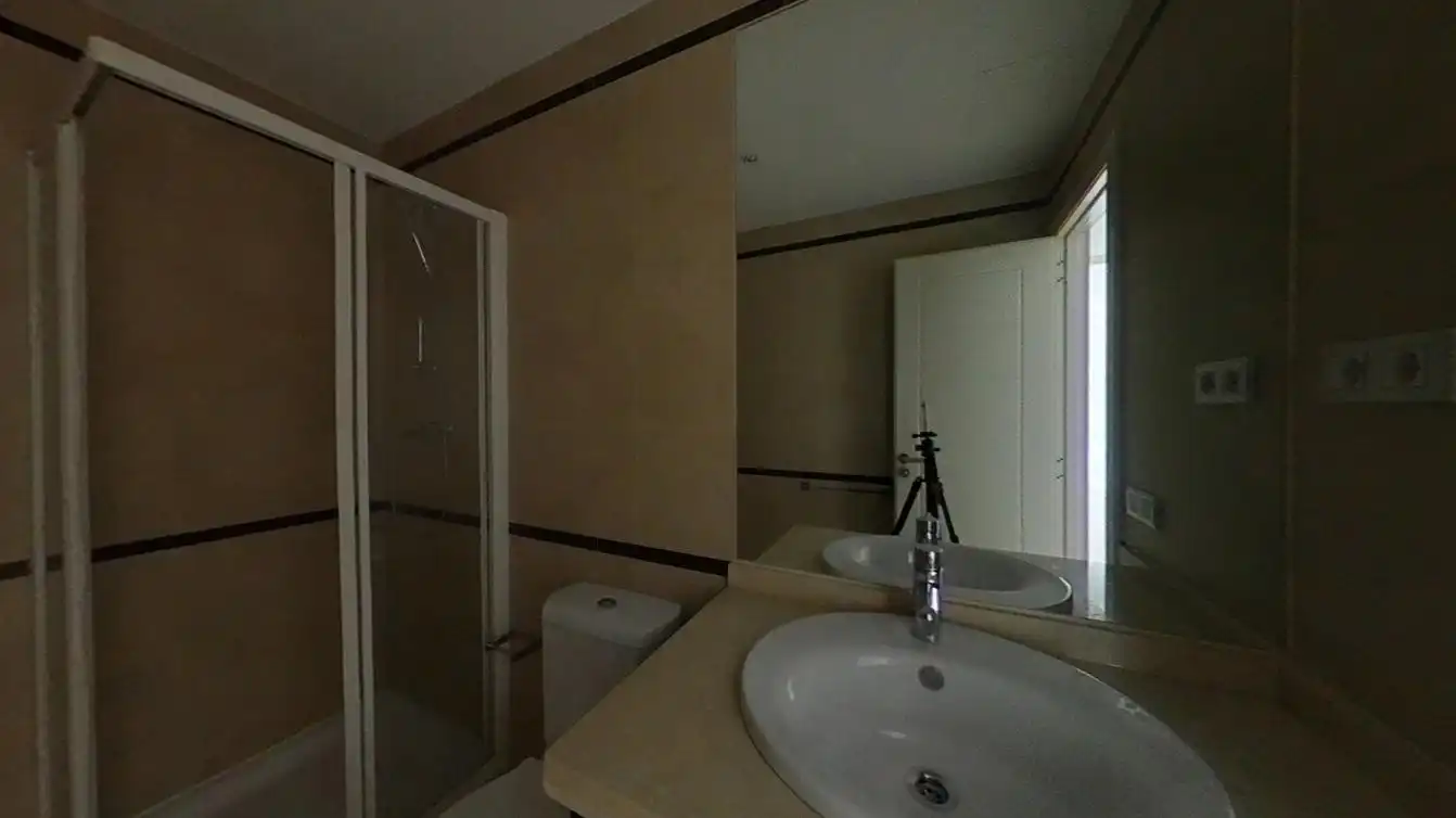 Bathroom of Apartments for sale in Madrid  with Air Conditioner, Storage room and Washing machine