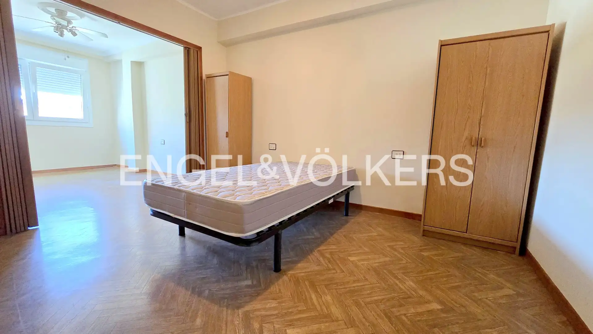 Piso en venta en Vigo  con Calefacción y Balcón