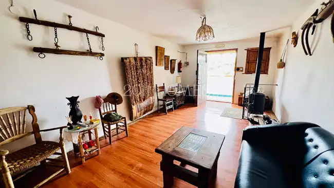 Sala de estar de Finca rústica en venta en Úbeda con Jardín privado, Terraza y Piscina