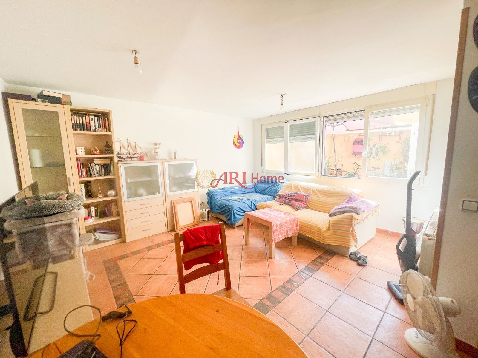 Sala d'estar de Casa adosada en venda en  Madrid Capital amb Aire condicionat, Calefacció i Traster