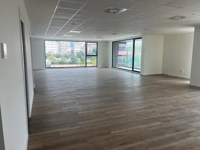 Oficina amb terrassa en venda a Passeig de la Conca de Besòs 19, imagen 2