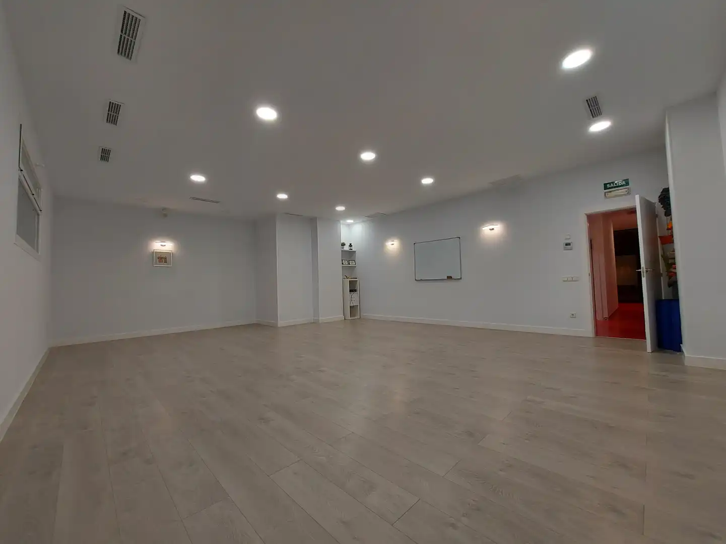 Commercial properties for sale in  Logroño