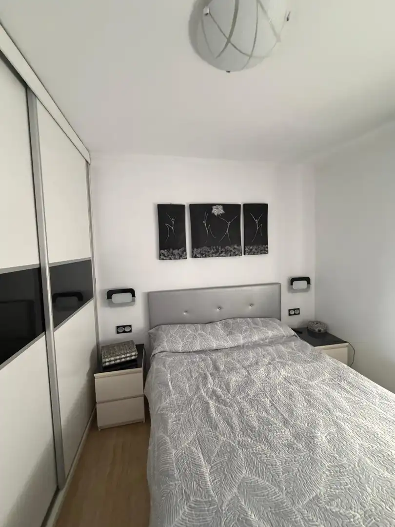 Schlafzimmer von Wohnung zum Verkauf in Chiclana de la Frontera mit Klimaanlage und Heizung