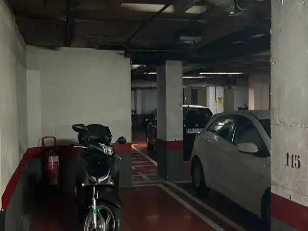 Parking de Garaje en venta en Málaga con Alarma