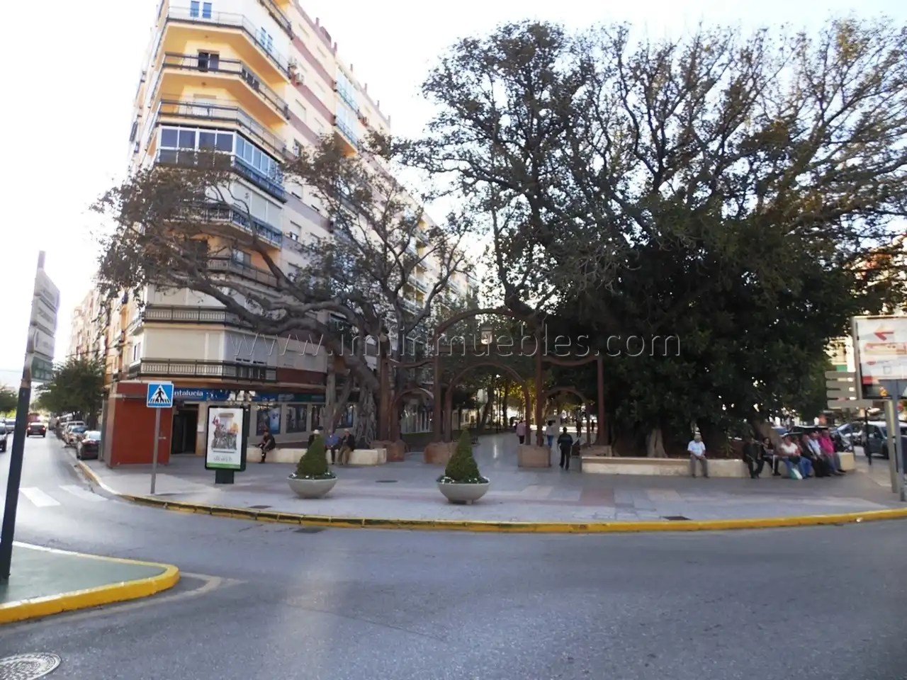Vista exterior de Local en venta en Vélez-Málaga
