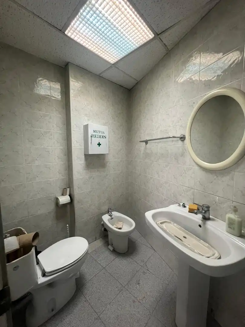 Badezimmer von Geschaftsraum zur Miete in Reus mit Klimaanlage