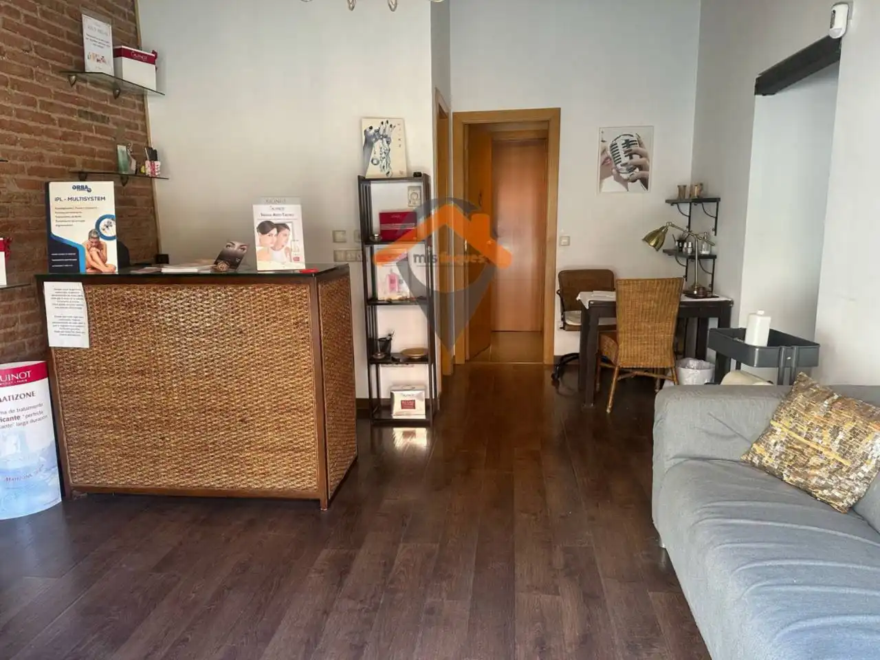 Business premises for sale in Calle Josep Renom, imagen 27