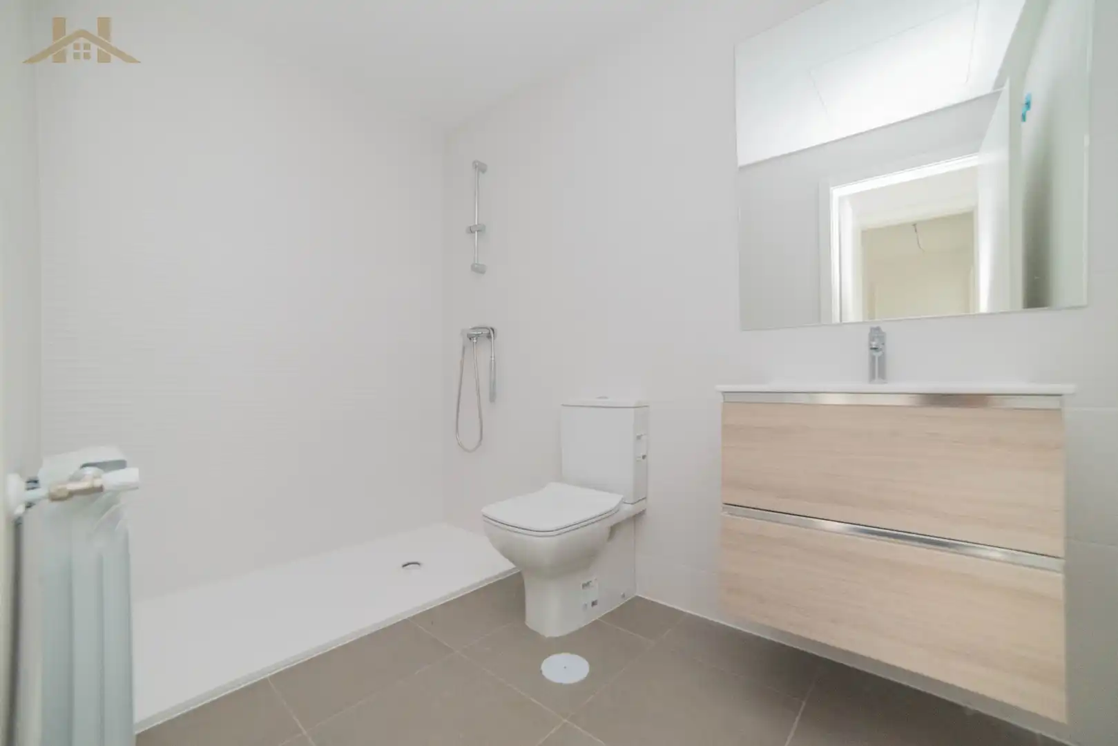 Baño de Piso en venta en Navalcarnero con Calefacción, Terraza y Trastero