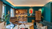 Living room of Flat for sale in  Madrid Capital  with Air Conditioner, Terrace and Swimming Pool