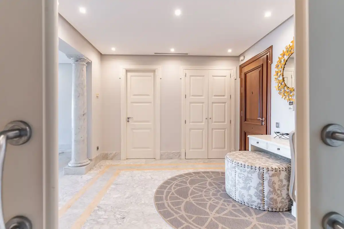 Piso con ascensor en venta en Río Real - Los Monteros, imagen 11