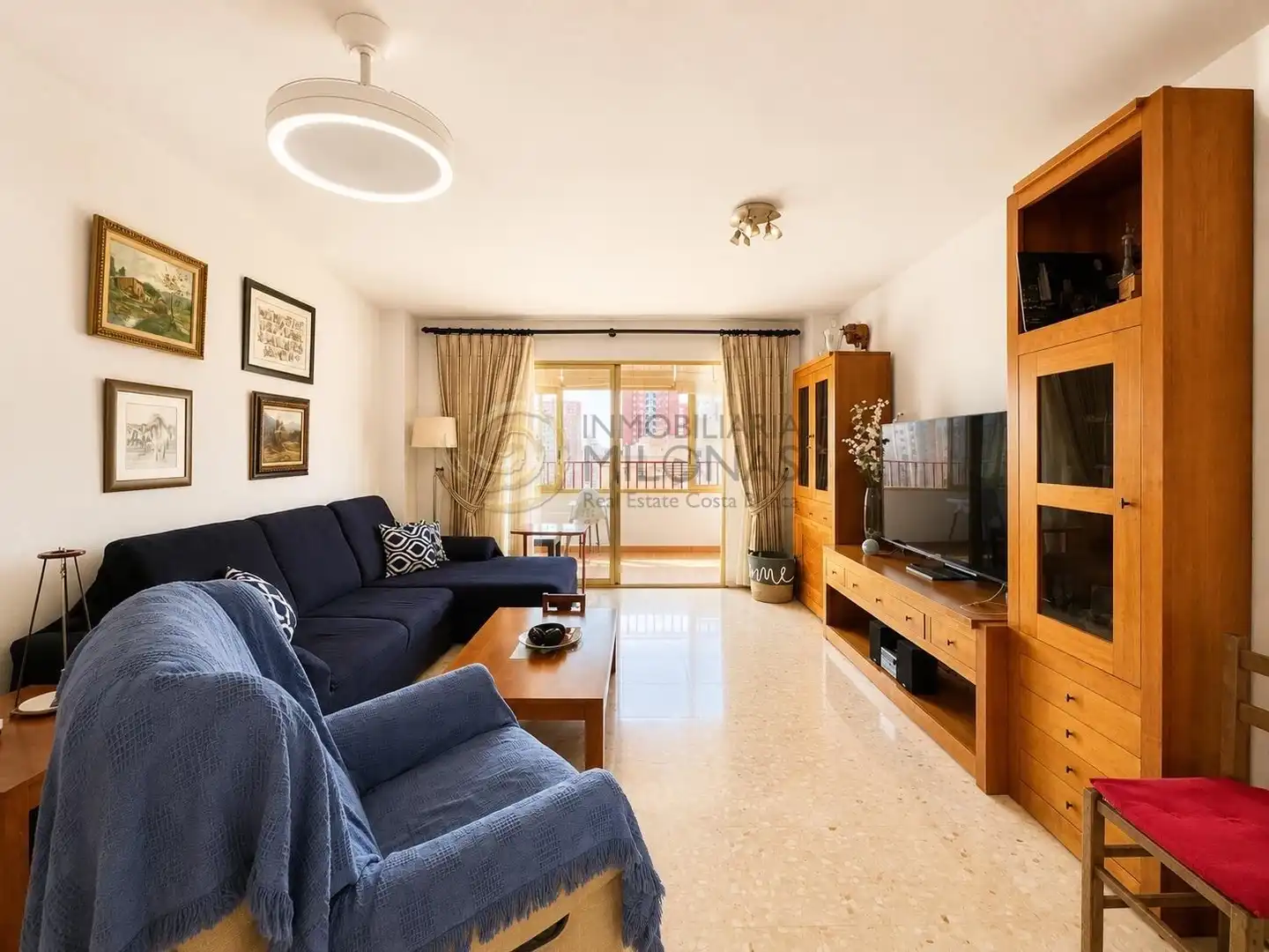Sala d'estar de Apartament en venda en Benidorm amb Moblat