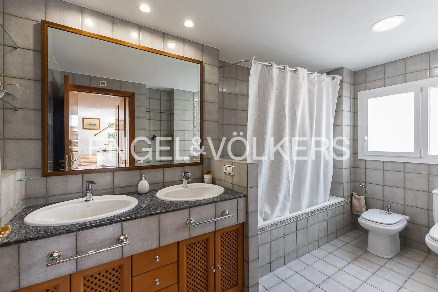 Baño de Casa o chalet en venta en Puçol con Aire acondicionado, Calefacción y Jardín privado